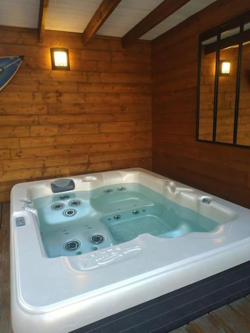 Апартаменты Studio Jacuzzi Prive A 8 Min A Pied De La Plage Ла-Сьота Экстерьер фото